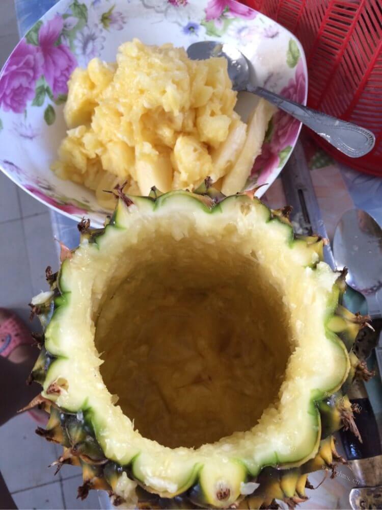 丰盛的傣味菠萝饭做法图解3)