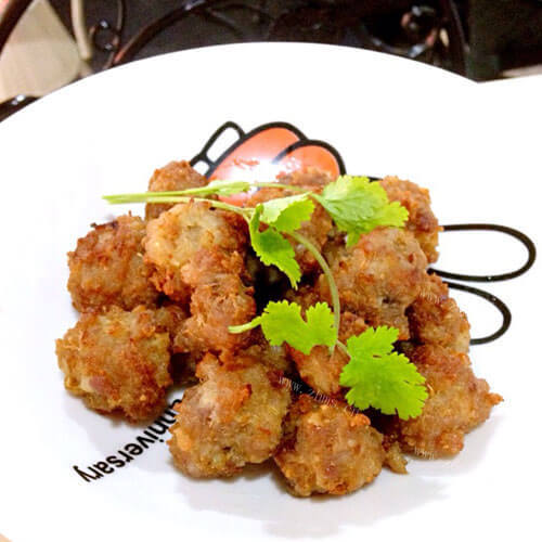 美味的炸肉丸