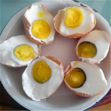 咸香的腌鸡蛋的做法