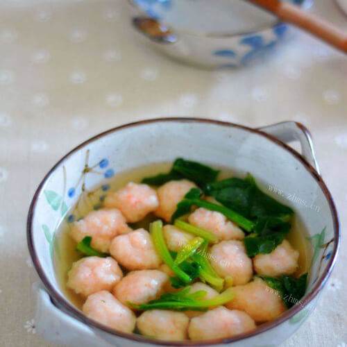 自制虾肉菠菜丸子汤