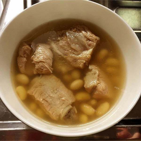 好吃的黄豆排骨汤的做法