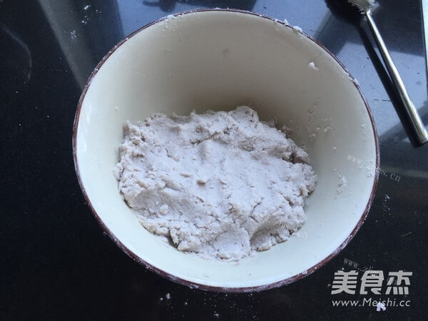 美味的芋泥香酥棒做法图解4)