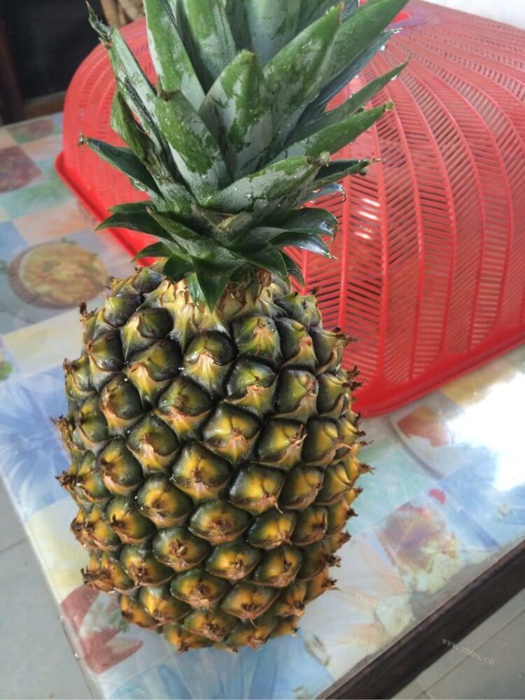 丰盛的傣味菠萝饭做法图解1)
