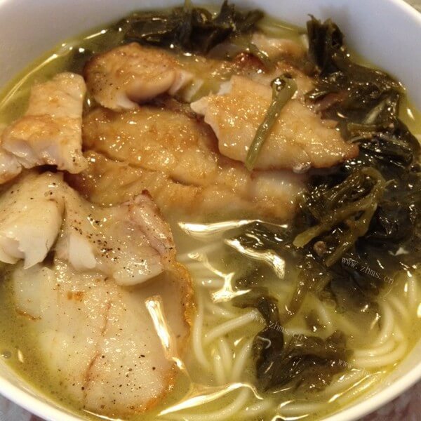 黄鱼煨面