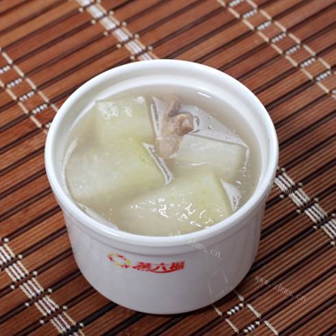 美味的排骨冬瓜汤
