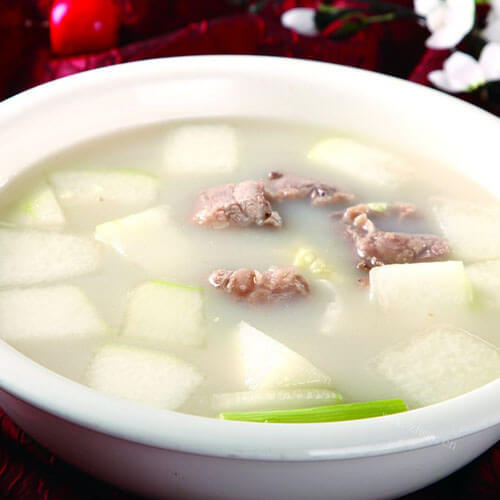 美味的冬瓜炖排骨汤