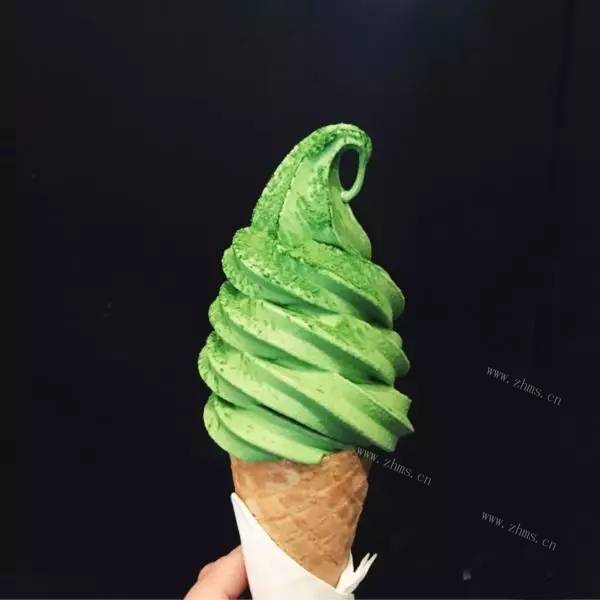 好吃的冰淇淋甜筒