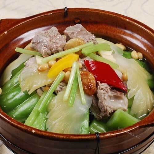 DIY豆腐黄豆排骨煲
