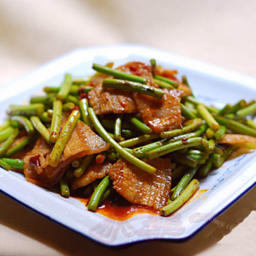 美味蒜苗炒回锅肉
