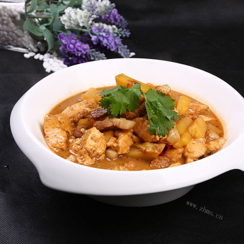 美味的土豆炖豆腐