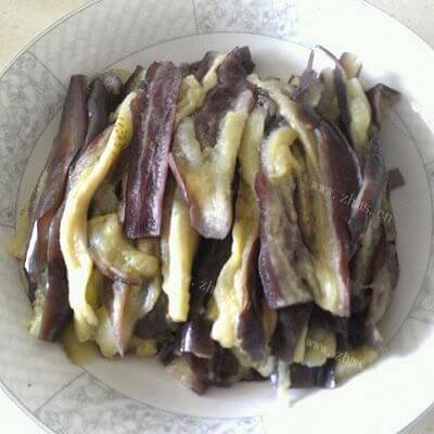 美味的蒜泥茄子的做法做法图解5)