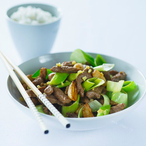 家常牛肉炒韭菜