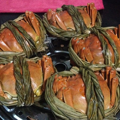 美味的蒸大闸蟹