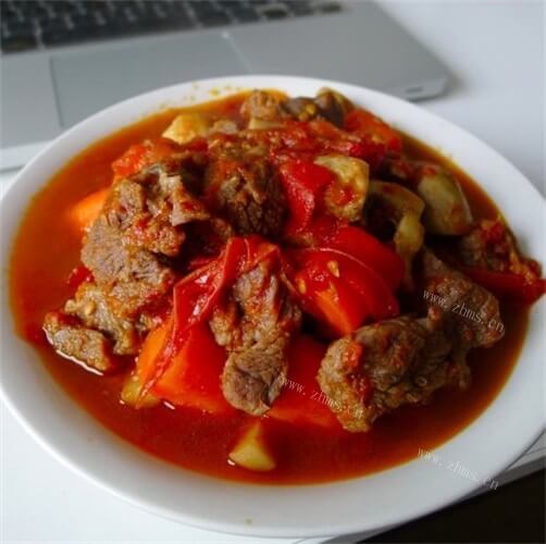 香辣美味西红柿红烧牛肉的做法