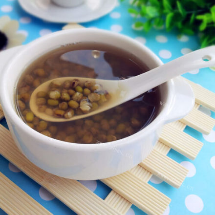 好吃的热苞米绿豆汤