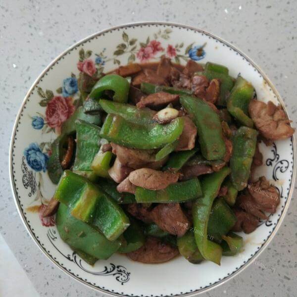 简单的土豆炖鸡肝的做法 