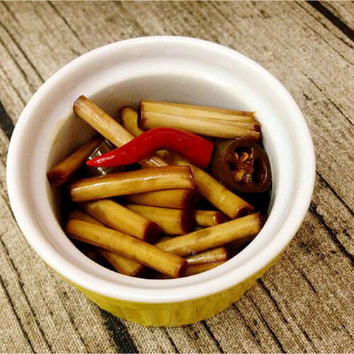 美味腌蒜薹