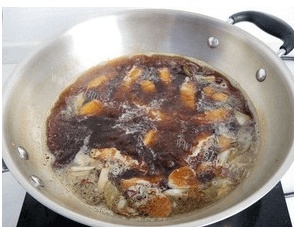 满满肉肉幸福感的豆角红烧肉做法图解4)