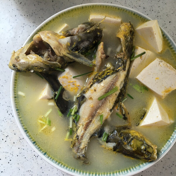 美味鱼豆腐汤的做法