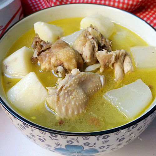 美味鸡肉炖萝卜