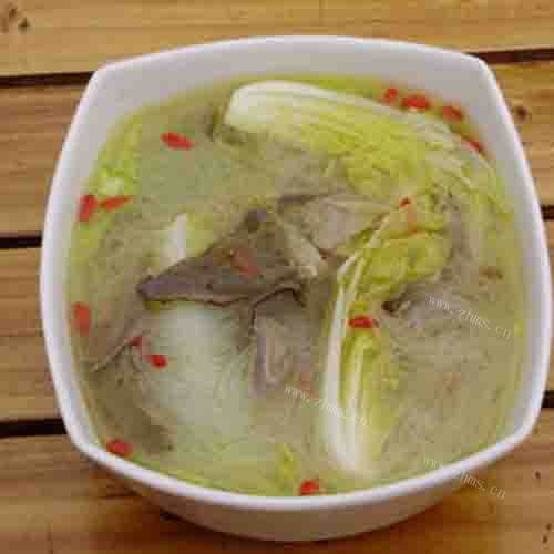 好吃又美味的猪肉粉丝汤的做法