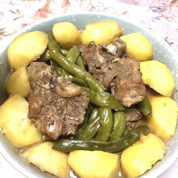 好吃的豆角顿土豆的做法 
