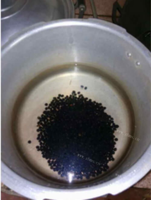 好喝的五爪毛桃黑豆汤做法图解1)