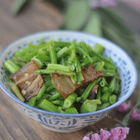 家常美食 芹菜炒腊肉