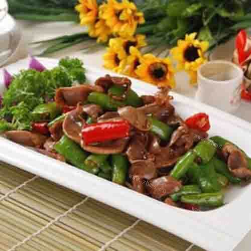美味的鸡胗炒尖椒