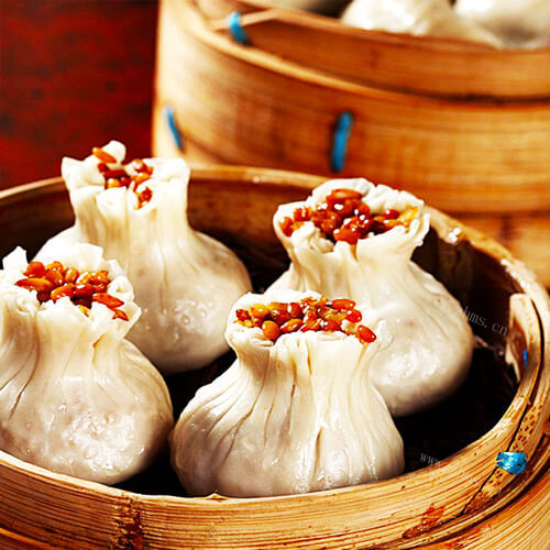 美味的笋丁鲜肉烧卖 