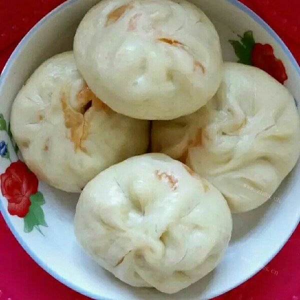 好吃的牛肉胡萝卜馅包子的做法