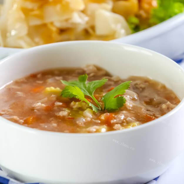 美味的西红柿猪肉汤的做法