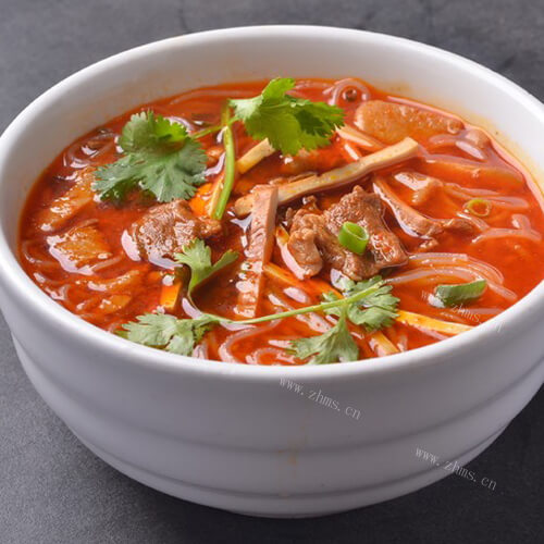 美味的麻辣鸡丁米线的做法