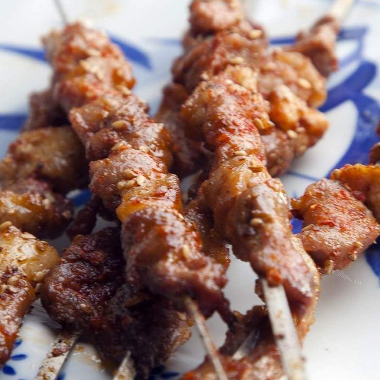 美味的碳烤猪肉串的做法