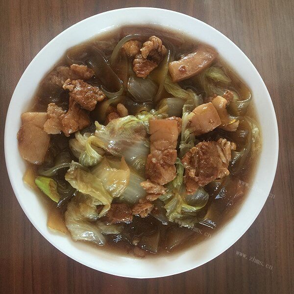 美味的猪肉炖粉条做法