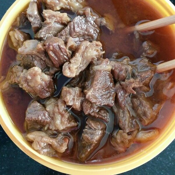 美味的正宗红烧牛肉的做法