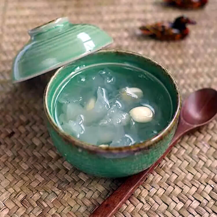 美味冰糖银耳莲子羹做法