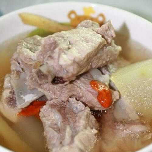 美味的绿豆冬瓜排骨汤