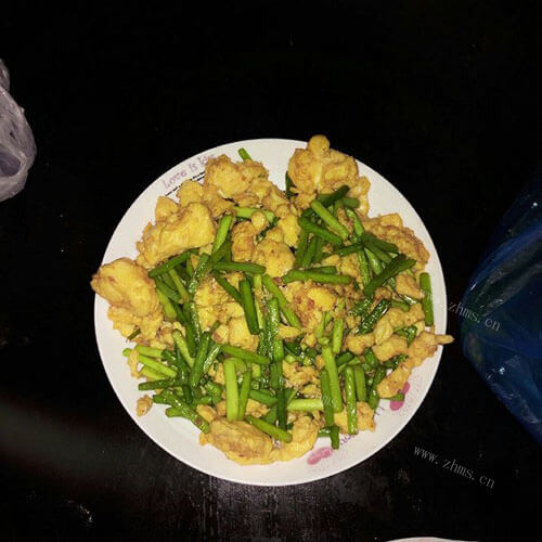 自己做的蒜苔鸡蛋