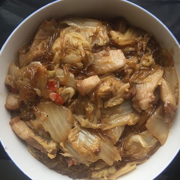 美味可口的猪肉白菜炖粉条的做法