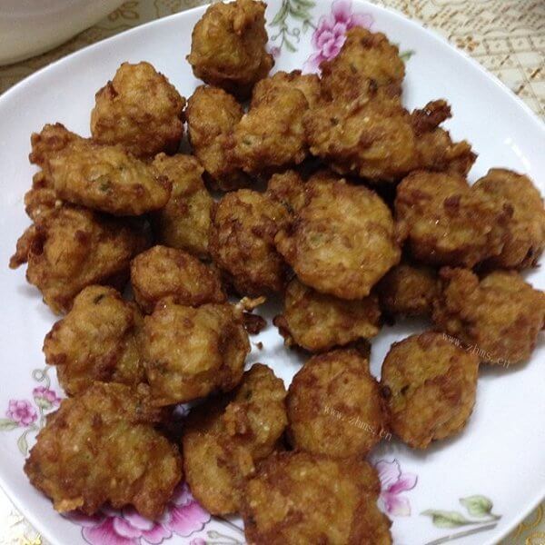 炸肉圆子的做法