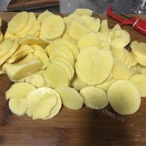 好吃的椒盐焗土豆做法图解1)