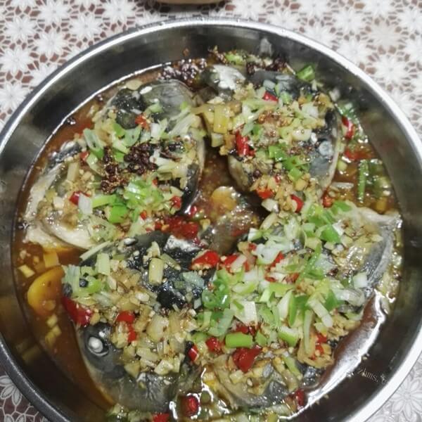 好吃的清蒸鱼头的做法