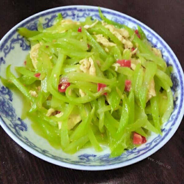 好吃的莴苣炒鸡蛋