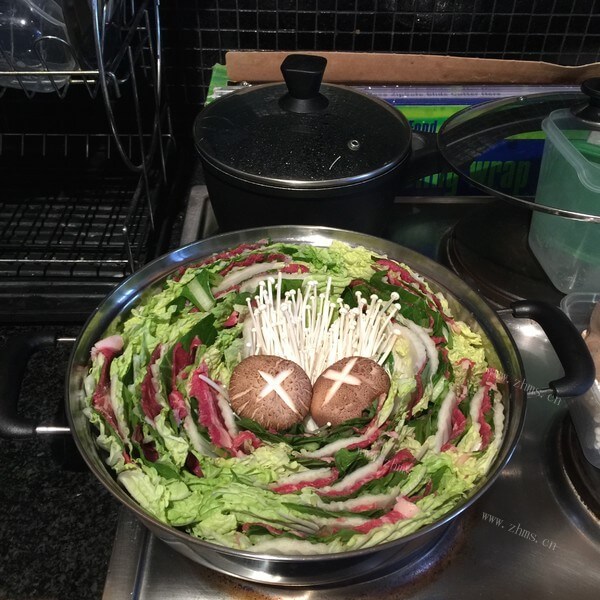 美味日式牛肉火锅
