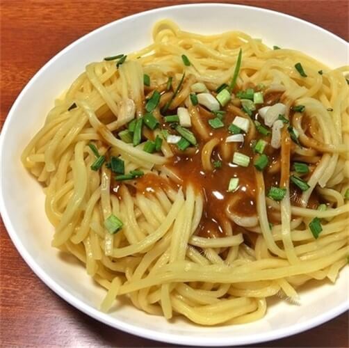 诱人的沙县拌面