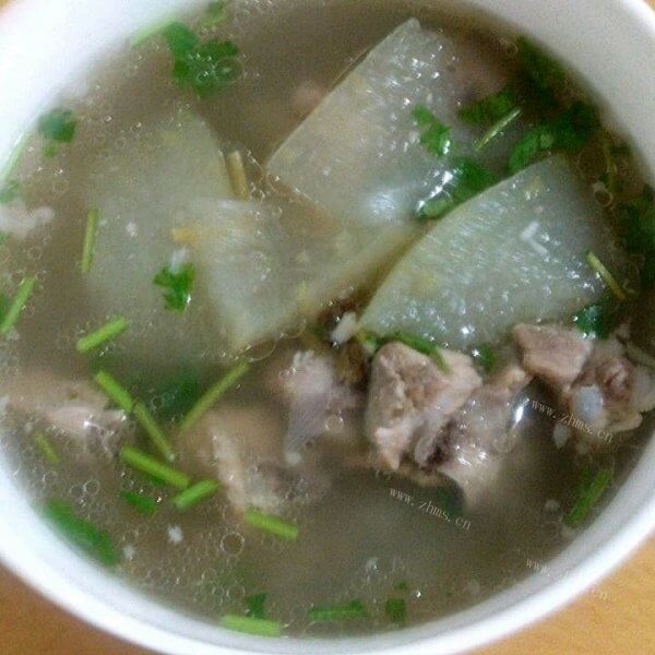 清凉的绿豆冬瓜排骨汤