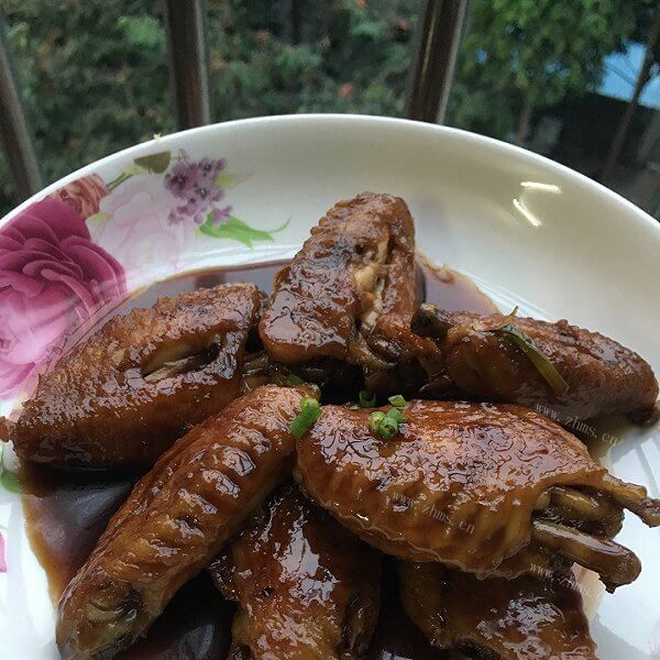简单的电饭锅可乐鸡翅的做法