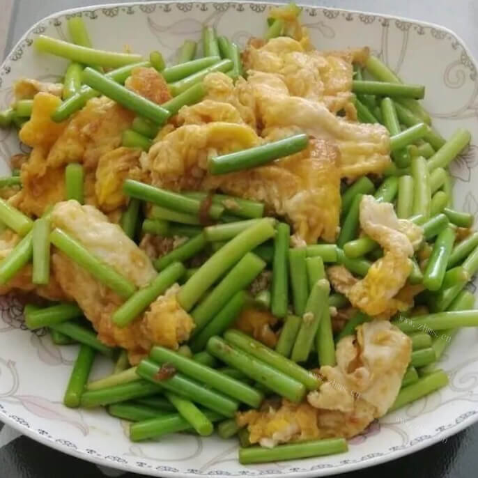 可口鸡蛋炒蒜苔
