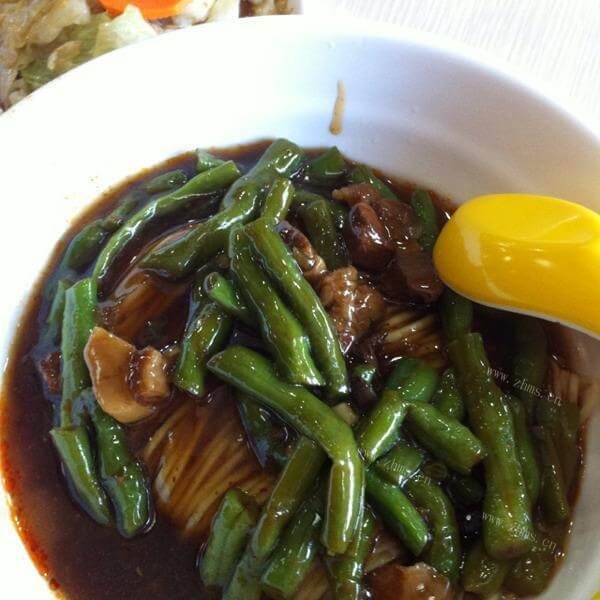 简单的茄子豆角面的做法